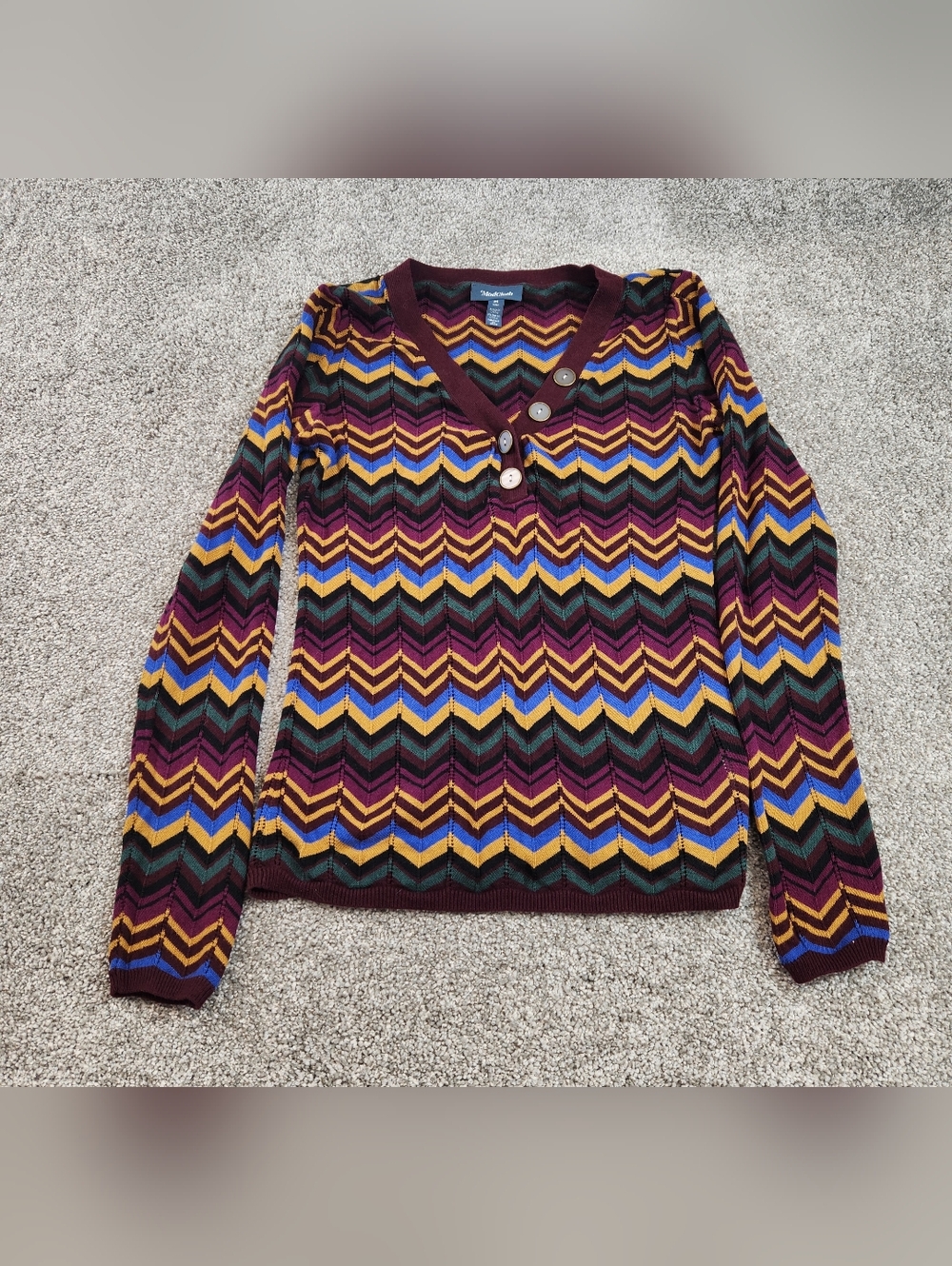ModCloth Women Maroon Colorful Chevron Knit V-Neck Sweater Size Medium